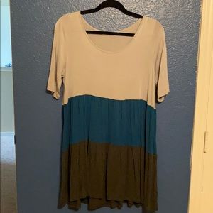 Flowy color block tunic